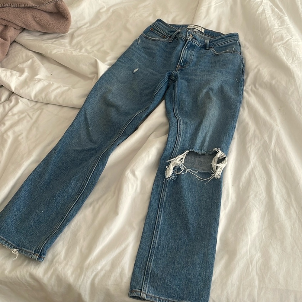 Abercrombie low rise 90s straight jeans